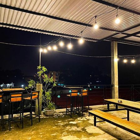 Hideaway Homestay Фонгня Екстер'єр фото